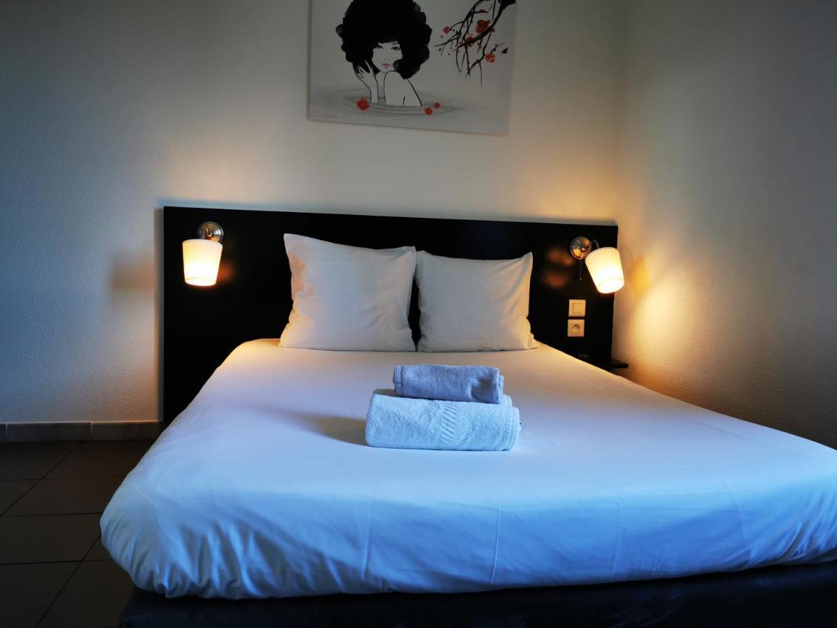 Hotel Le Ponson Обена Екстериор снимка