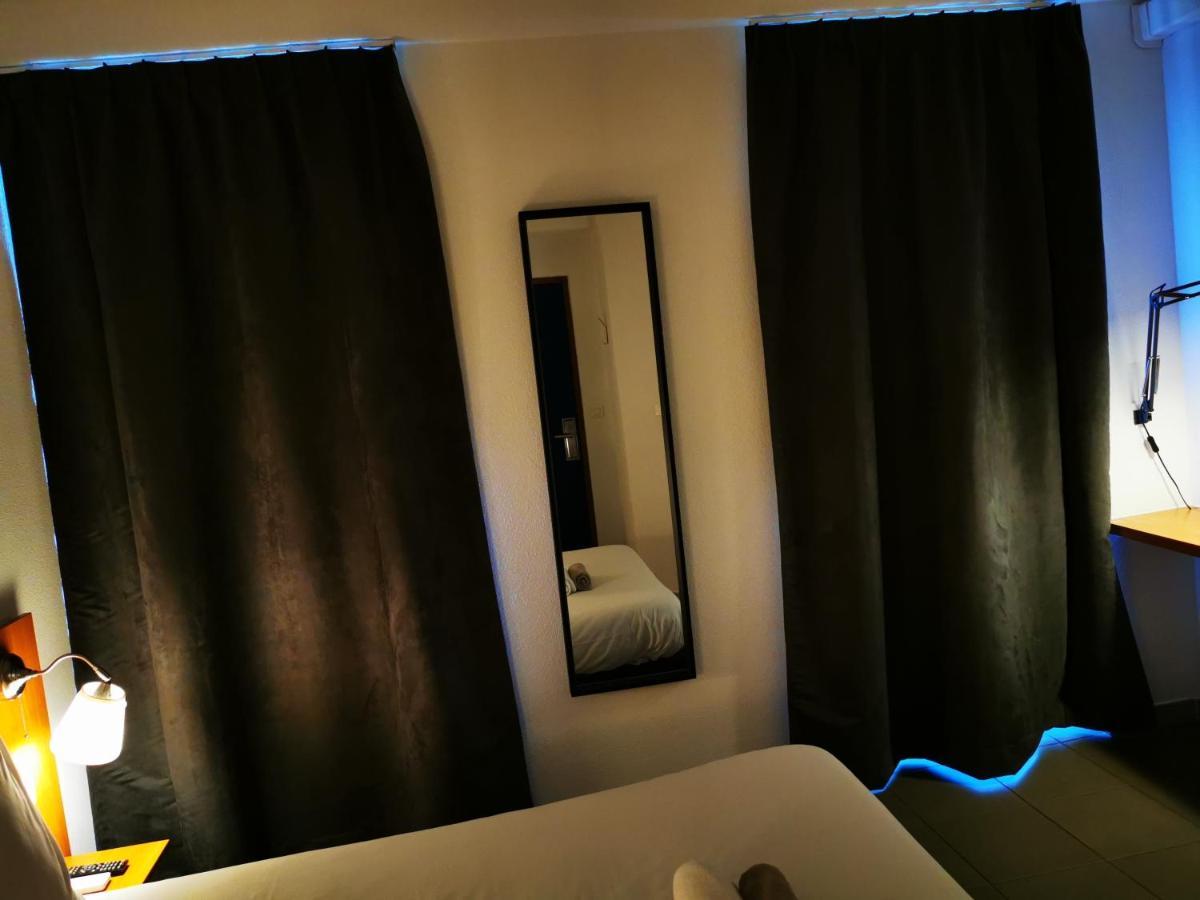 Hotel Le Ponson Обена Екстериор снимка