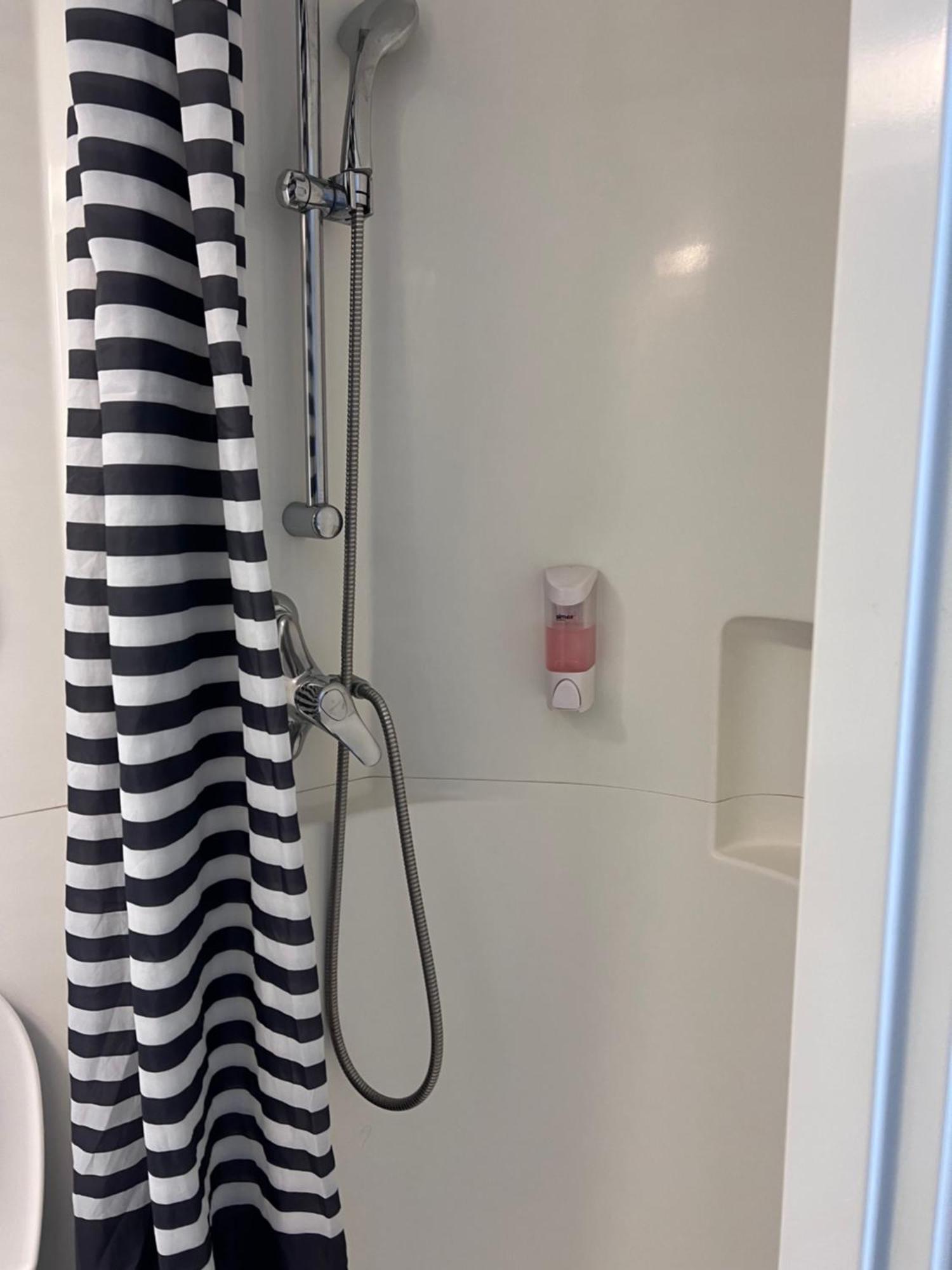 Hotel Le Ponson Обена Екстериор снимка