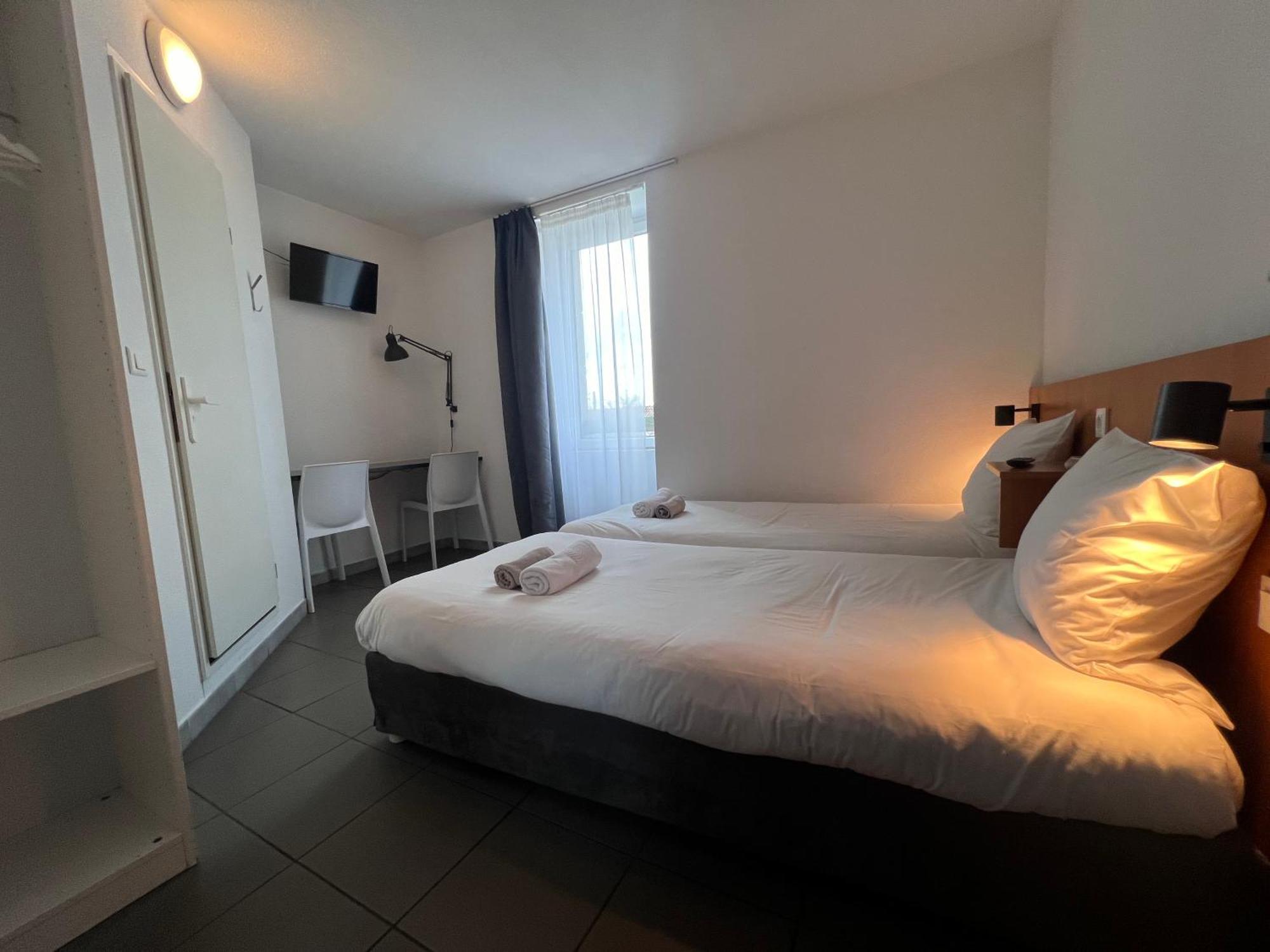 Hotel Le Ponson Обена Екстериор снимка