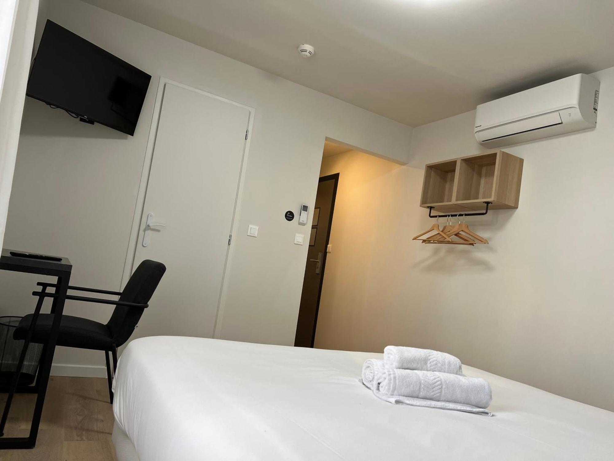 Hotel Le Ponson Обена Екстериор снимка