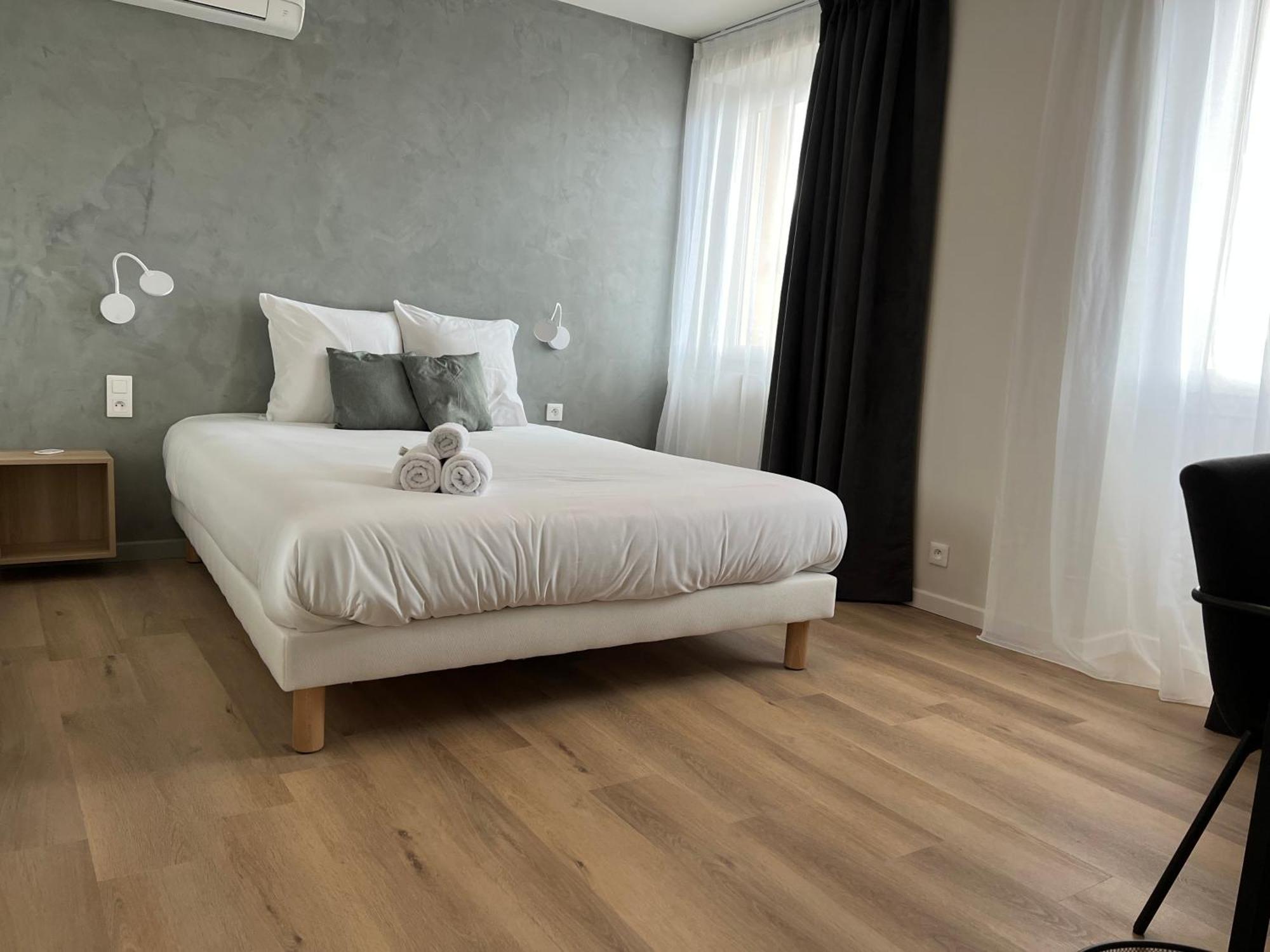 Hotel Le Ponson Обена Екстериор снимка