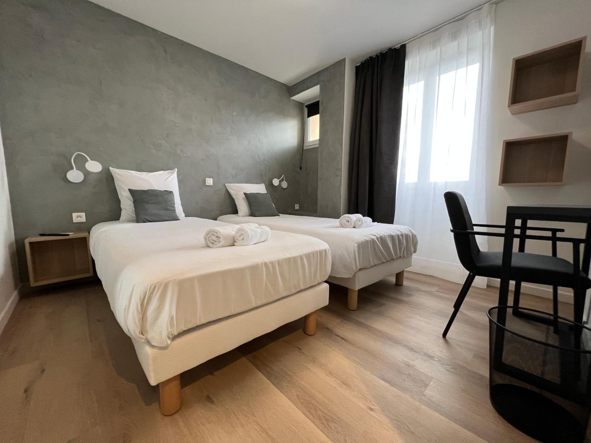 Hotel Le Ponson Обена Екстериор снимка