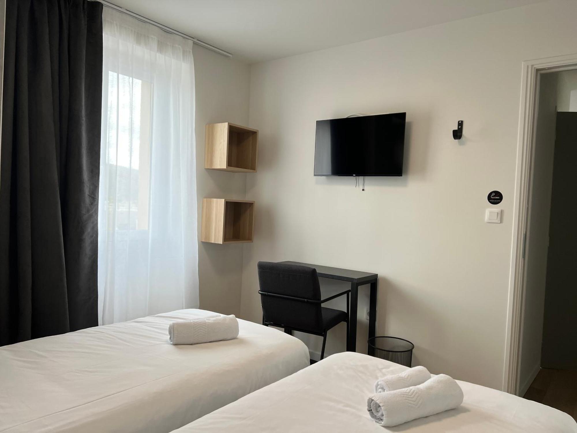 Hotel Le Ponson Обена Екстериор снимка